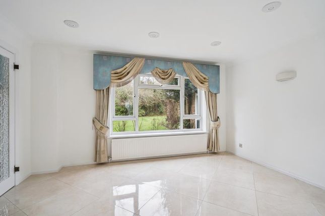 1a, Bishops Avenue, Northwood photo 3