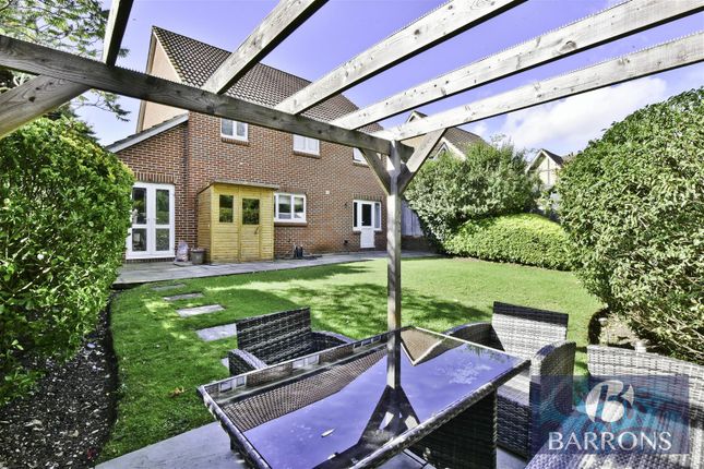 21, Gladding Road, West Cheshunt photo 3