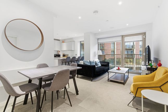 Apt 204, Block B, Salford photo 2