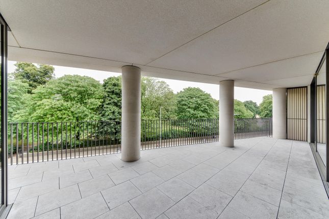 Flat for sale in One Kensington Gardens, Kensington, London