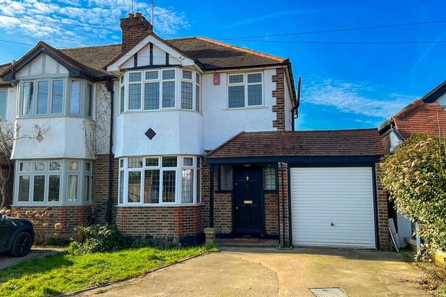3-bed house on Summer Avenue, East Molesey, £825,000