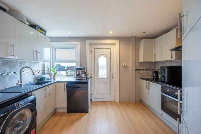 1, Kerr Crescent, Hamilton photo 4