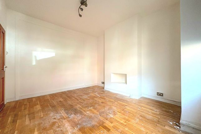 2a, Graham Road, Harrow photo 4