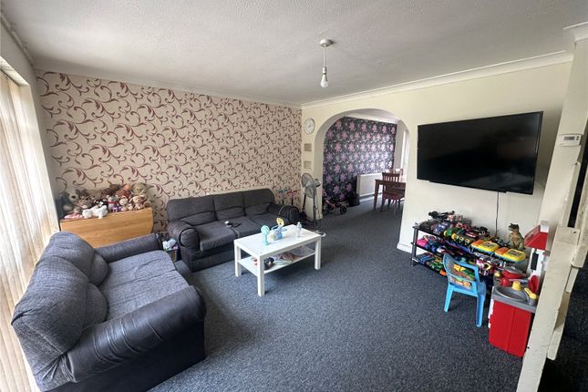 27a, Lewthorn Rise, Wolverhampton photo 2