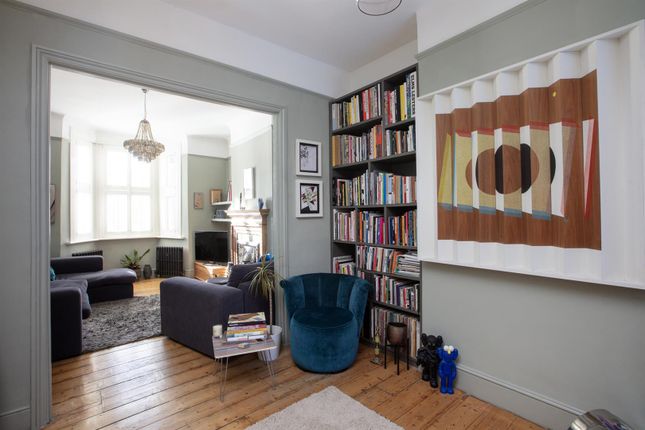 20, Avondale Rise, London photo 4