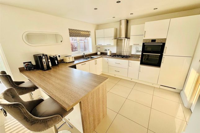 20, Waddington Drive, Goole photo 2