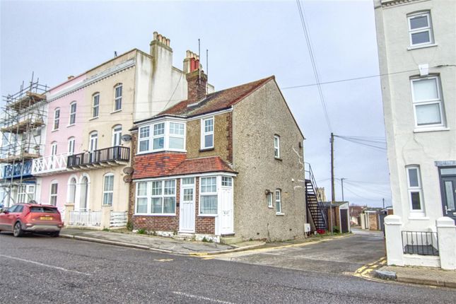 Flat for sale in The Parade, Walton On The Naze