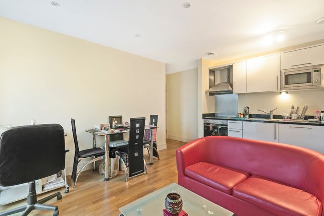 Prestons Road, London photo 3