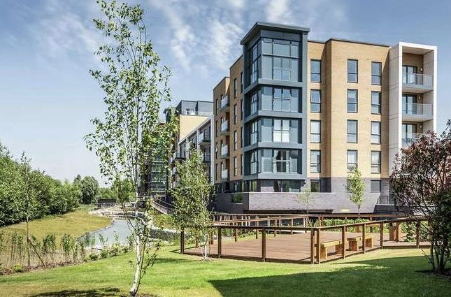 Thumbnail Flat for sale in Peregrine House, Reading