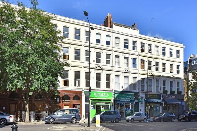 2 bed flat to rent in Maclise Road, West Kensington