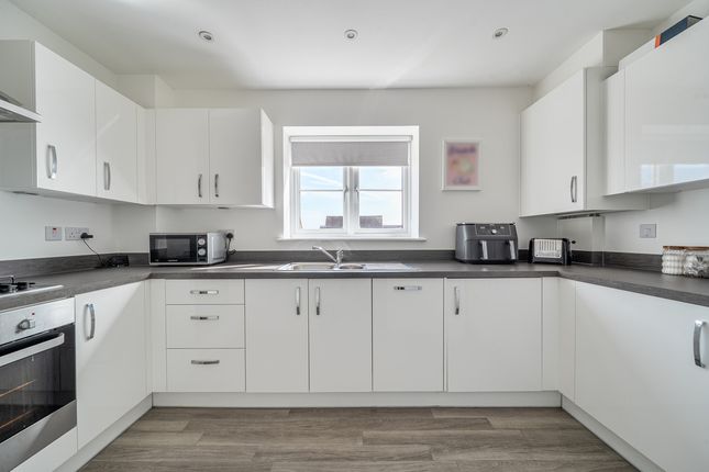 Flat Flat 5, 5, Royal Crescent, West Malling photo 2