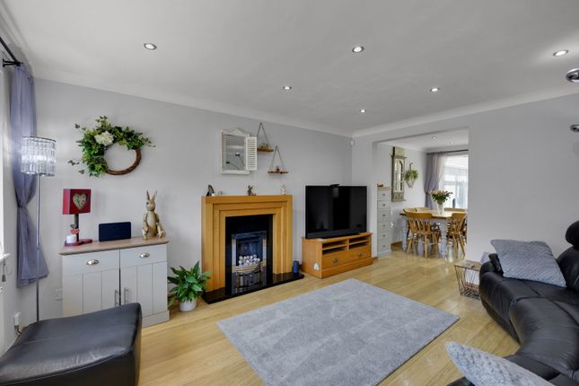 7, Leyland Grove, Crewe photo 4