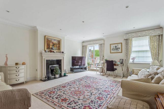 5 Aston House Penn Road, Beaconsfield photo 3