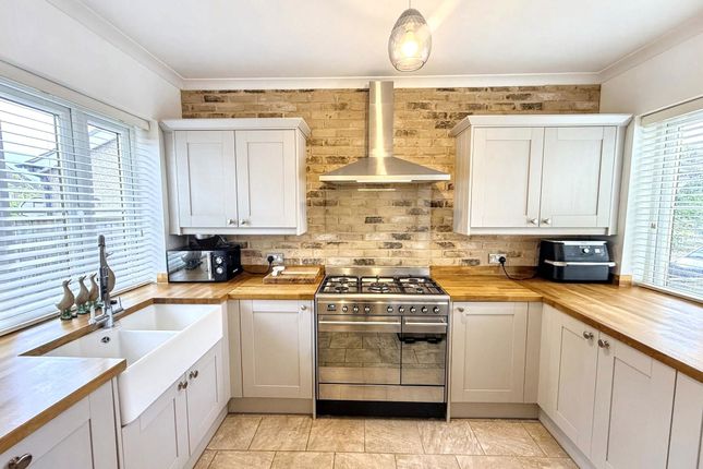 23, Hindsons Crescent South, Houghton Le Spring photo 2