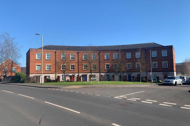 Thumbnail Flat to rent in Fairby Close, Tiverton