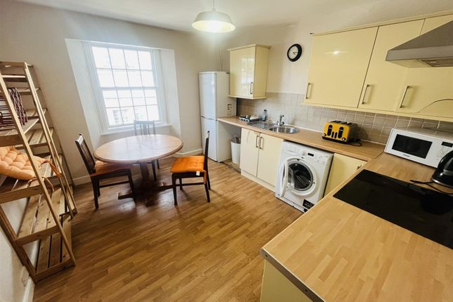 Top Floor Flat, 31 Cotham Road, Bristol, Bristol photo 3