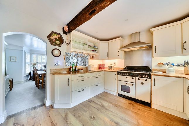 45, High Street, Lingfield photo 2