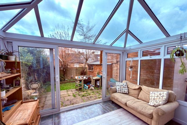 26, Cannon Mill Avenue, Chesham photo 2