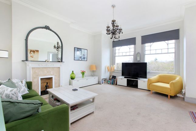 Flat for sale in Elmbourne Road, Wandsworth, London