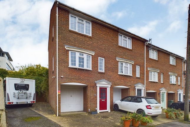 Town house for sale in Flaxfield Road, Basingstoke