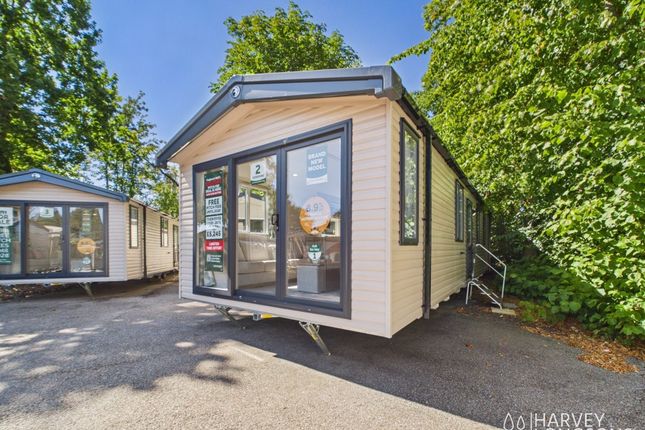 2-bed caravan on Coghurst Hall Holiday Park, Ivyhouse Lane, Hastings, £78,995