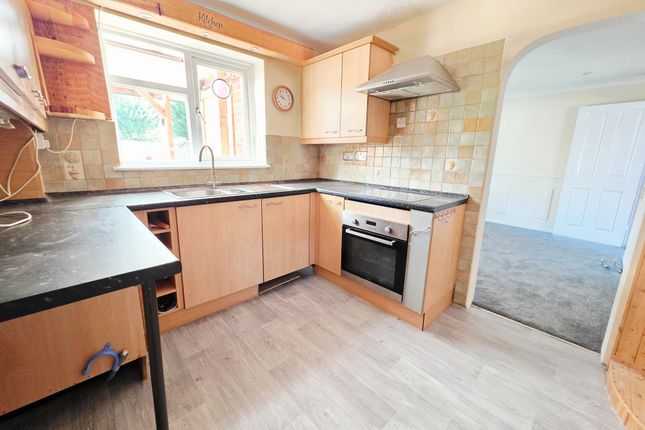 Hare Lane, Hare Lane, Crawley photo 2