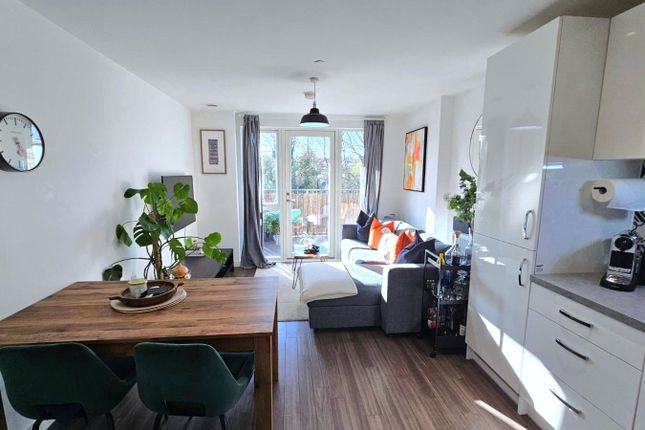 Flat for sale in Grosvenor Court, Adenmore Road