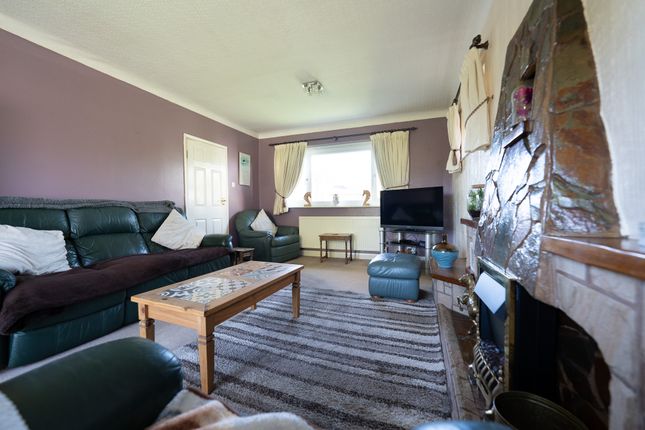 15 Jacqueline Road, Markfield photo 3