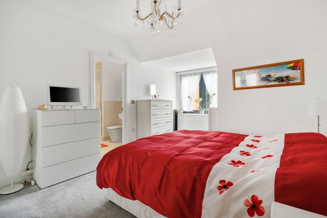 Flat for sale in North Road, Stevenage