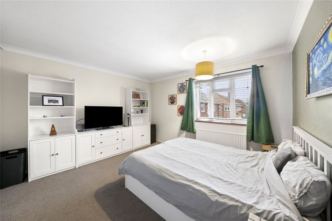 18, Newdigate Green, Uxbridge photo 3