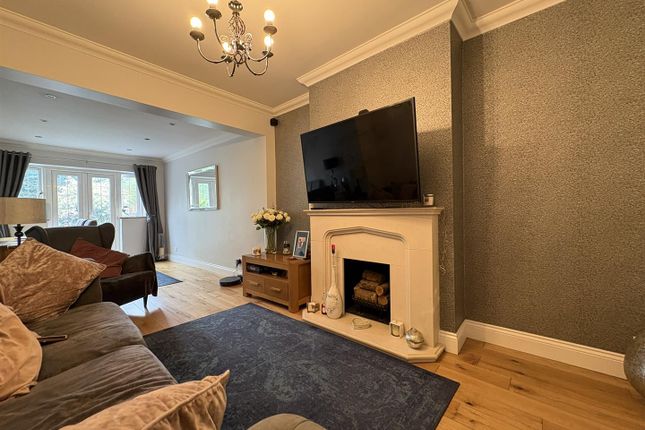 12, Hyland Close, Hornchurch photo 2