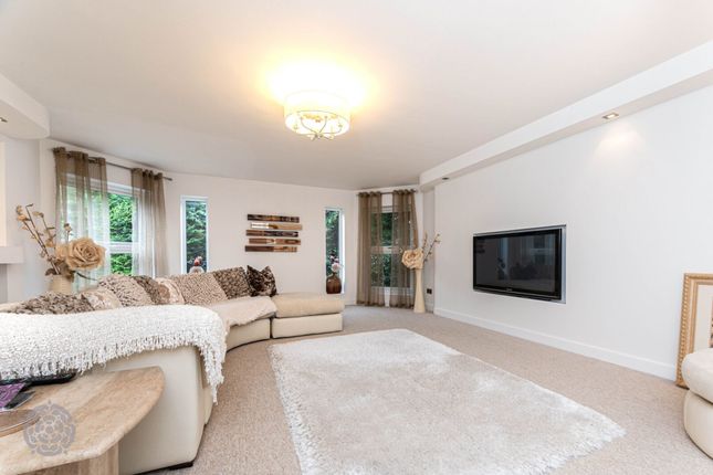 3 Brinksway, Bolton photo 4