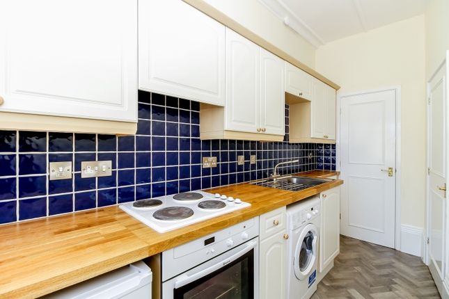 Flat 1, 27, Causeway, Bicester photo 2