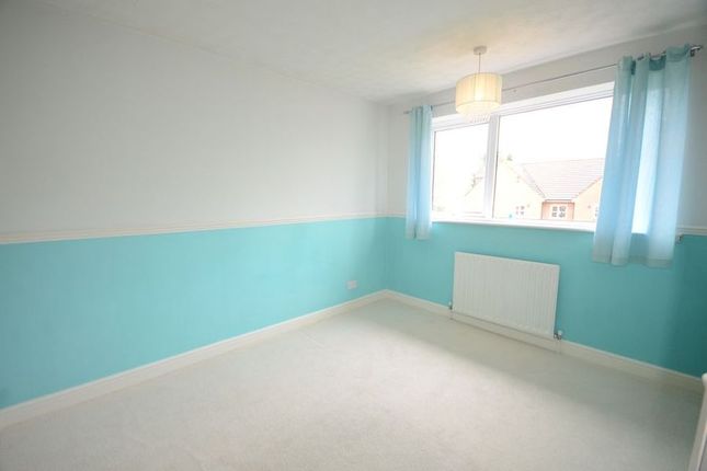 Dedworth Road, Windsor photo 5