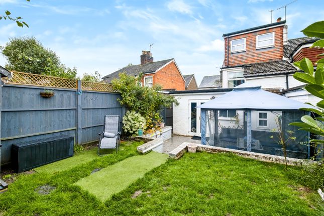 20, Alpha Road, Crawley photo 2