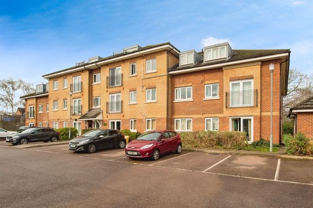 Flat for sale in Loweswater Close, Watford