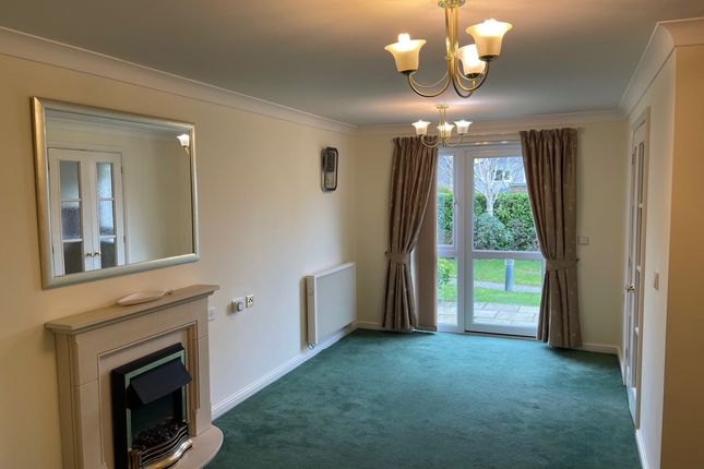 5, Carn Brea Court, Camborne photo 3