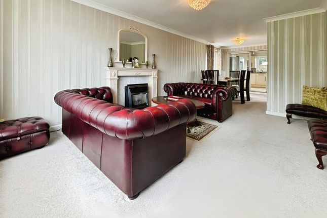 18, Cheltenham Road, Bradford photo 3