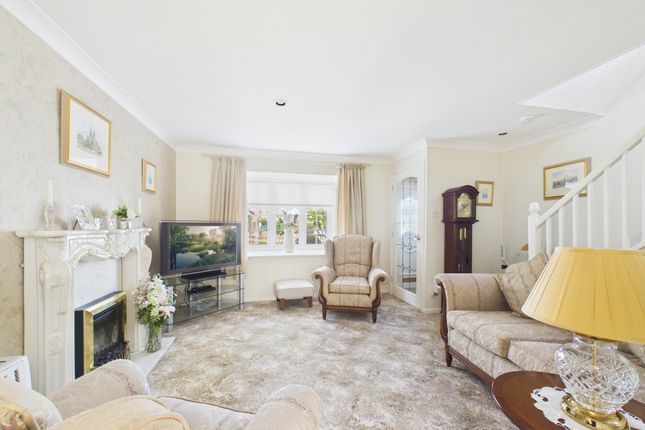 1, Howdale Road, Hull photo 3