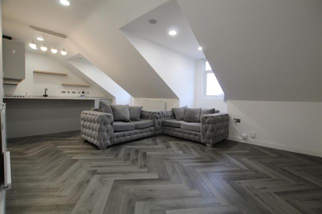 Bowsden Terrace, Newcastle upon Tyne photo 3