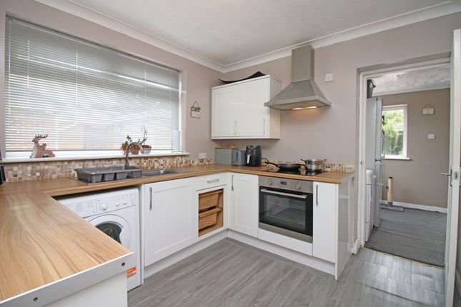 9, Lea Way Close, Thornton-Cleveleys photo 2