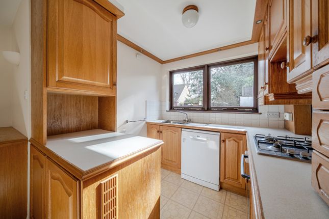 Chestnut Cottage,, Gold Hill East, Gerrards Cross photo 3