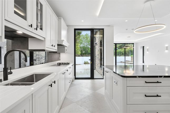 Sheridan, 19, Mizen Close, Surrey photo 4