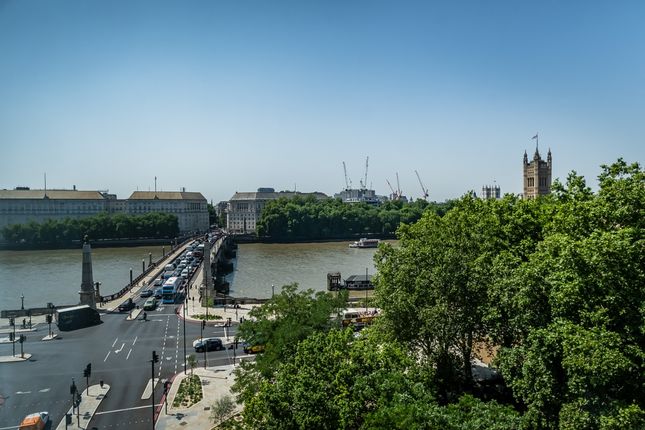 Flat A40, Parliament View Apartments, 1, Albert Embankment, London photo 3