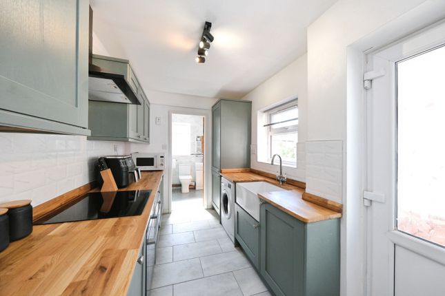 26, St. Cuthberts Road, Nottinghamshire photo 4