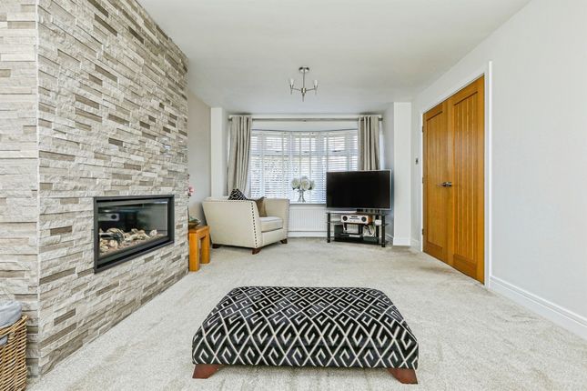 23, Ryan Drive, Sheffield photo 3