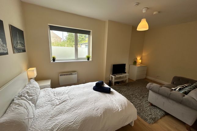 Flat A 223, Newport Road, Cardiff photo 3