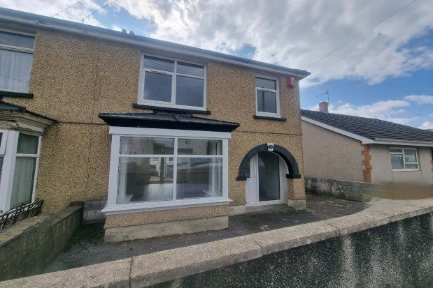Thumbnail Property to rent in Brynelli, Llanelli