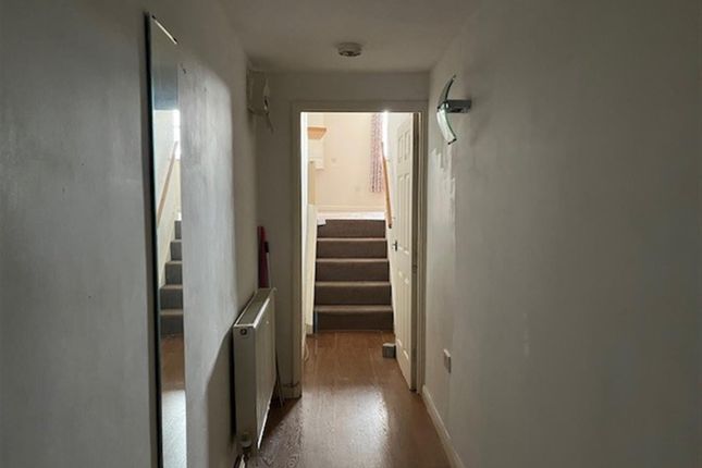 Flat 1, 16, Stoke Street, Ipswich photo 2