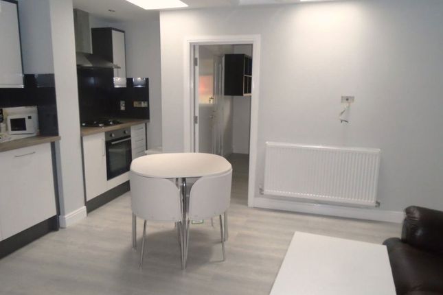 4-bed house on 65, Selly Hill Road, Birmingham, £2,773/mo